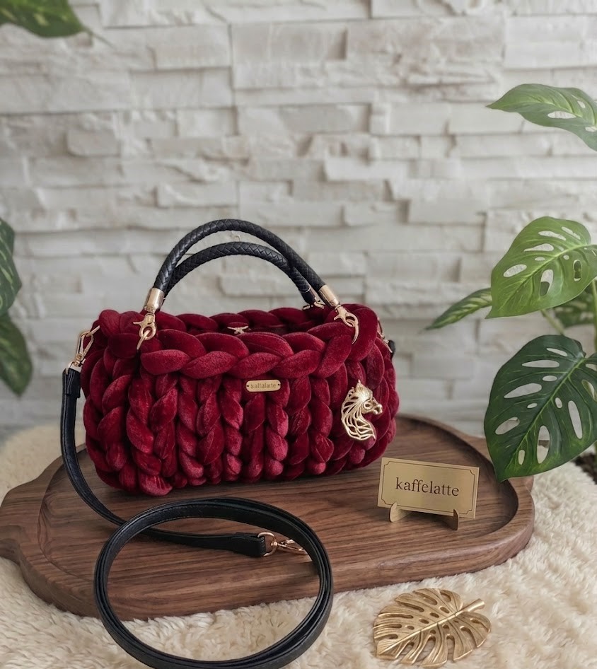 ##Lo Scarlett – Borsa Chunky Velvet Rosso Passione##